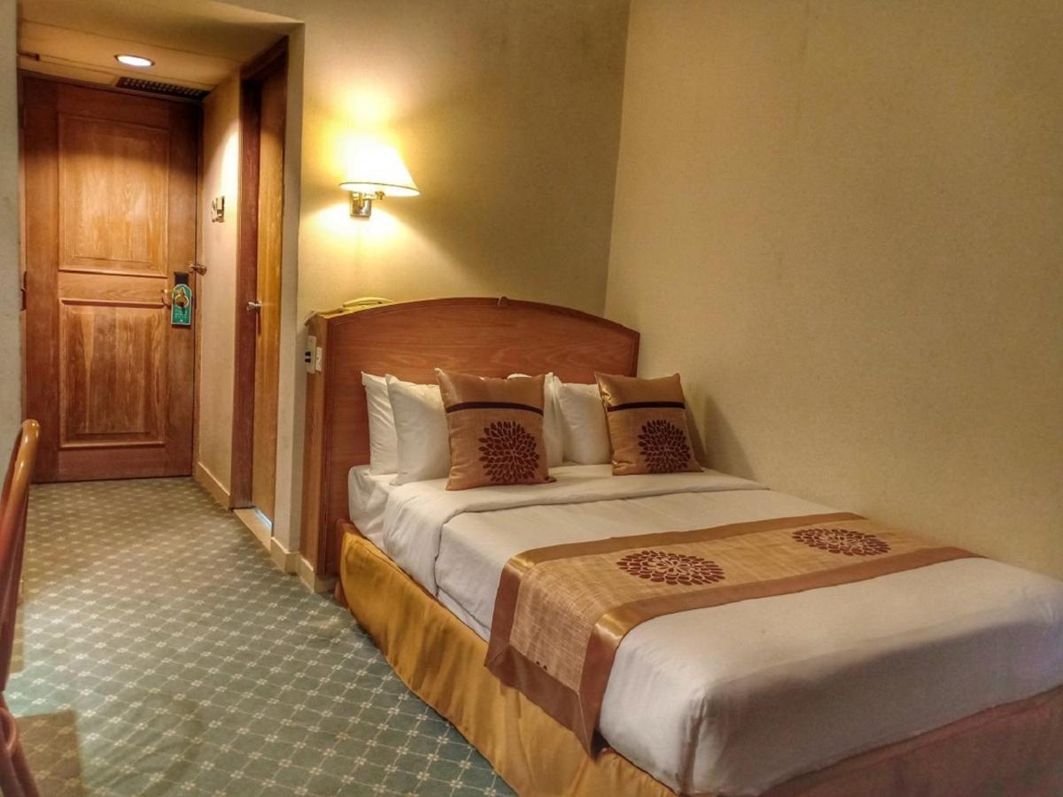 Terrace Hotel Bandar Seri Begawan Kültér fotó