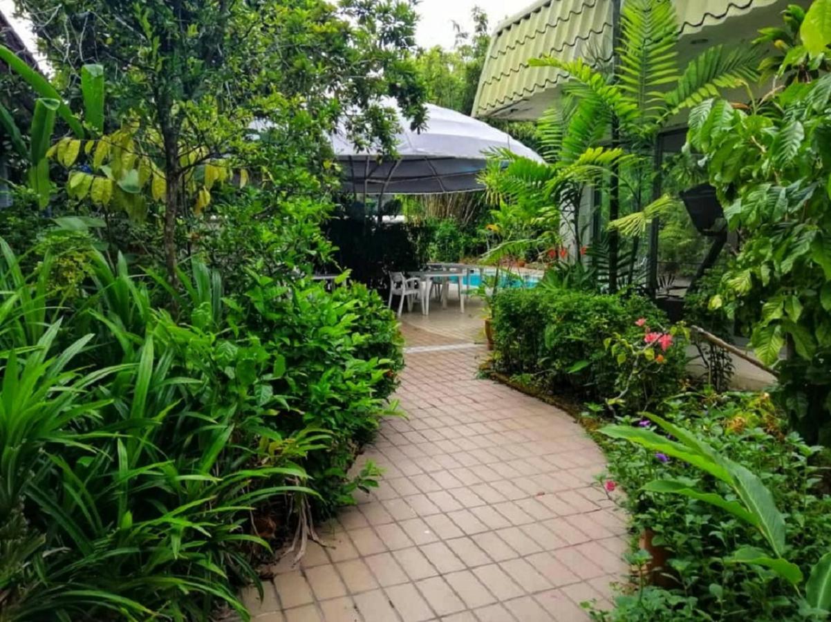Terrace Hotel Bandar Seri Begawan Kültér fotó